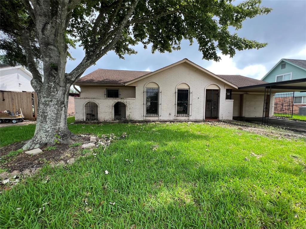 1105 E Purdue Lane, Deer Park, Texas image 1