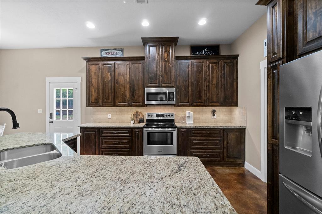 521 Walnut Ridge Road, Livingston, Texas image 11