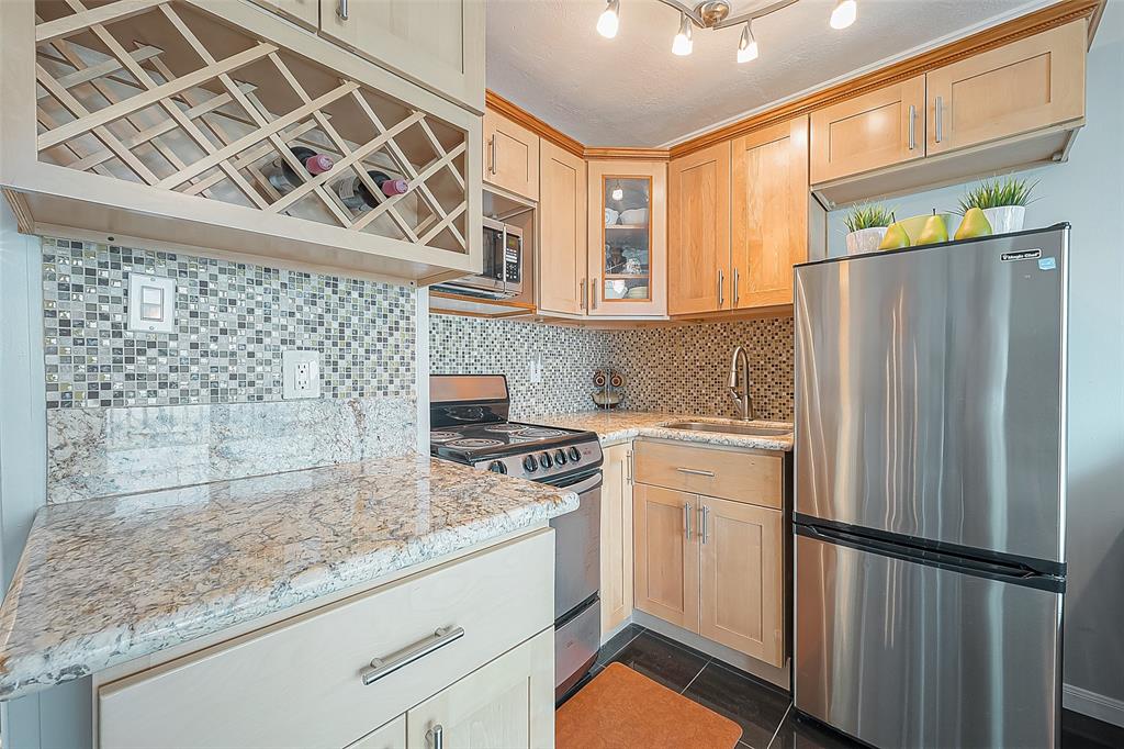 6102 Seawall Boulevard #252, Galveston, Texas image 13