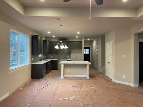 A home in Rosharon