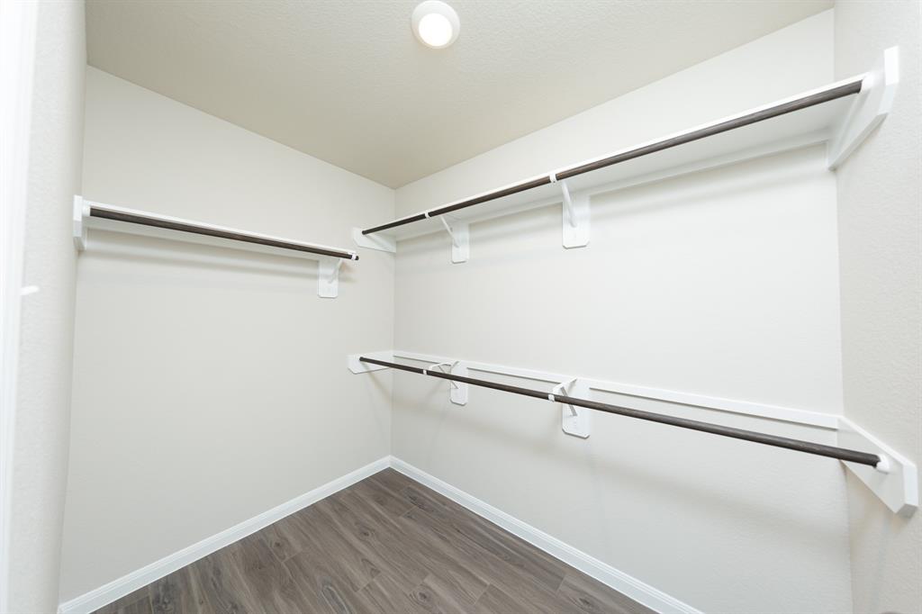 5130 Shelby Katherine Drive, Rosharon, Texas image 11