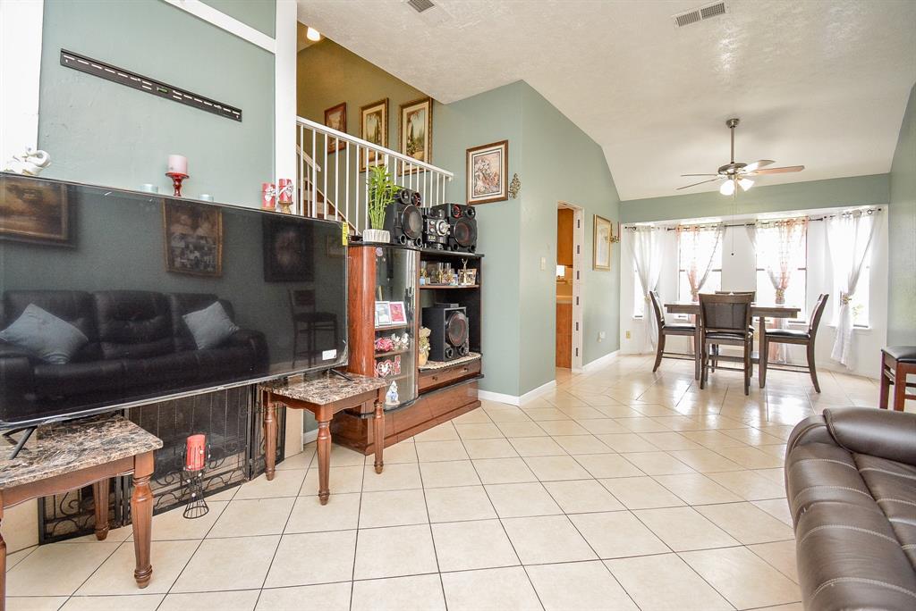 6939 Fox Mesa Lane, Humble, Texas image 6