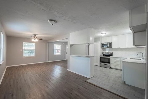 5342 Pederson Street, Houston, TX 77033 - #: 37960874