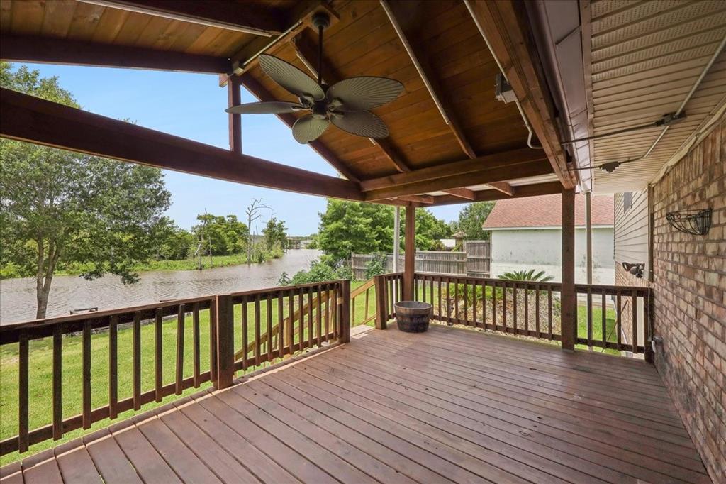 240 Berwick Drive, Bridge City, Texas image 18