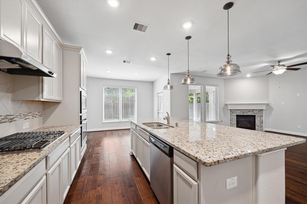 12 Centennial Ridge Place, Magnolia, Texas image 10