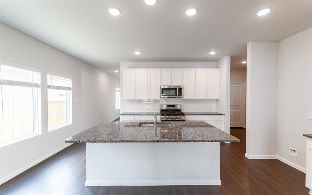 4315 Maple Root Lane