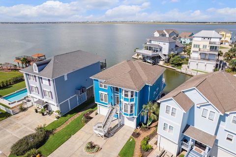422 Sunset Circle Tiki Island TX 77554