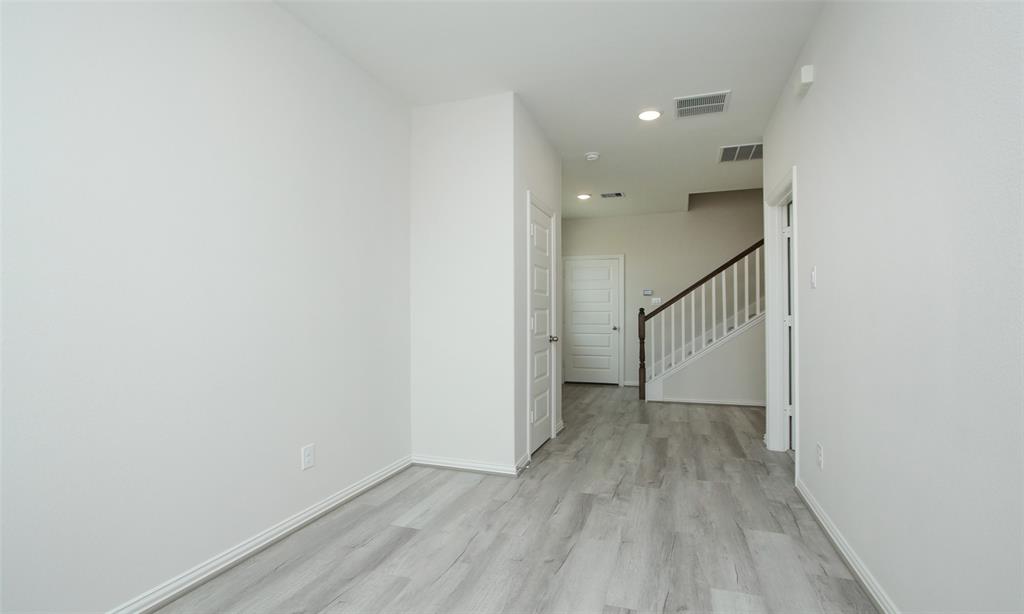 3607 Shire Valley Drive, Missouri City, Texas image 5