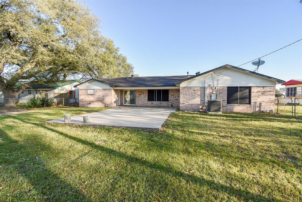 235 Hwy 90 E