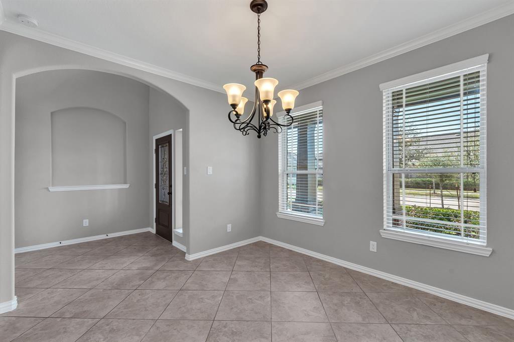 22202 Buttercup Fields Trail