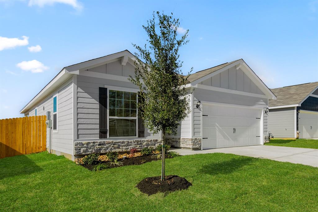 400 Tejas Trail, Waller, Texas image 1
