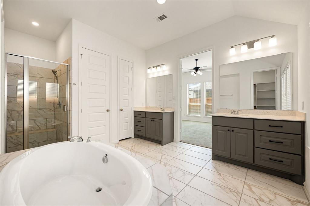 7321 Grandview Meadow Drive, Magnolia, Texas image 17