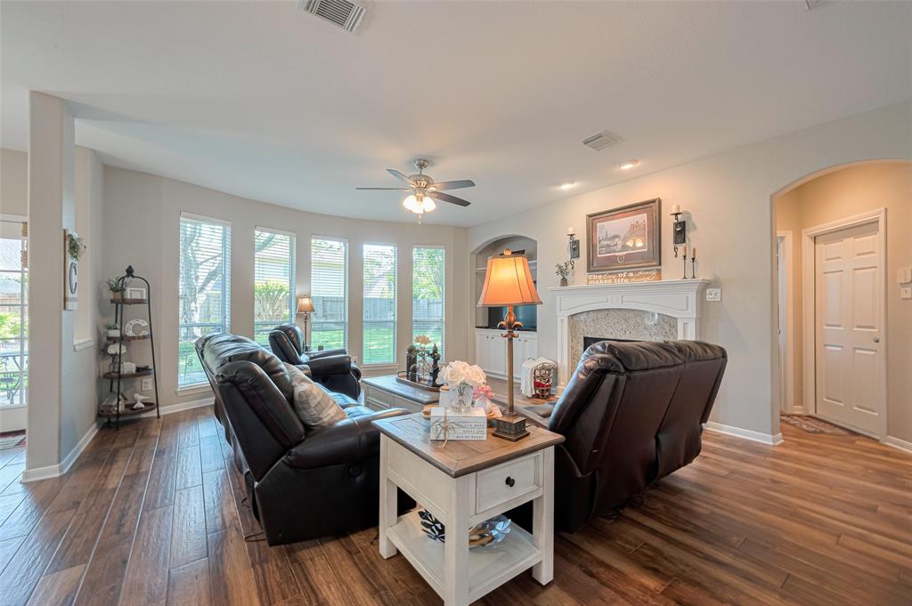 5303 Fairweather Court, Katy, Texas image 8