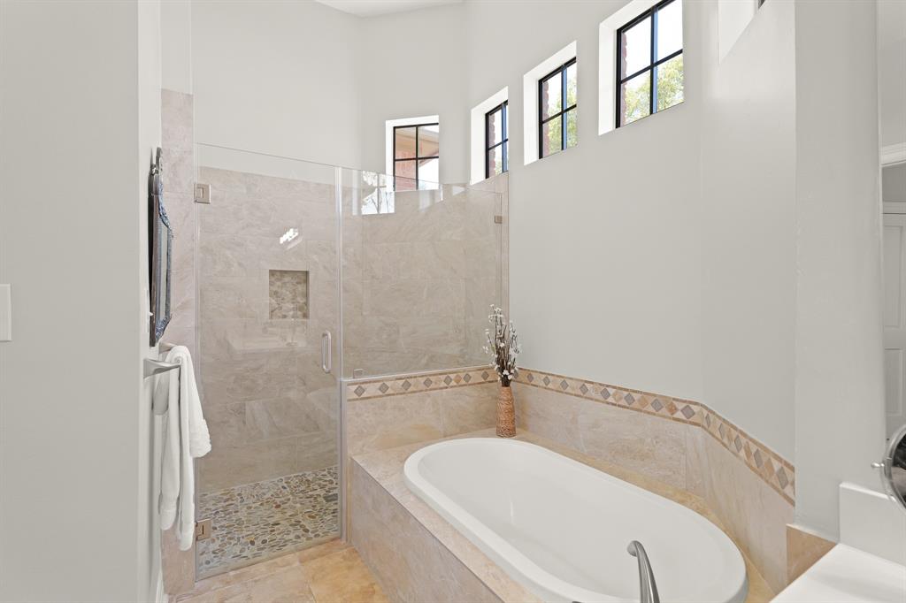 4834 Lake Village Drive, Fulshear, Texas image 23