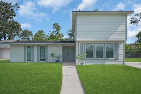 A home in Seabrook