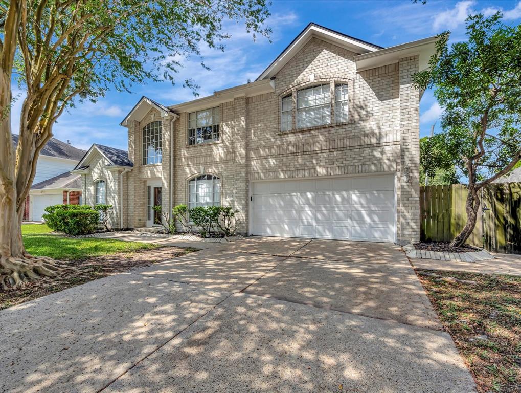 1814 Oak Cluster Circle