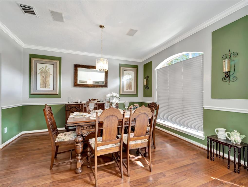 1814 Oak Cluster Circle