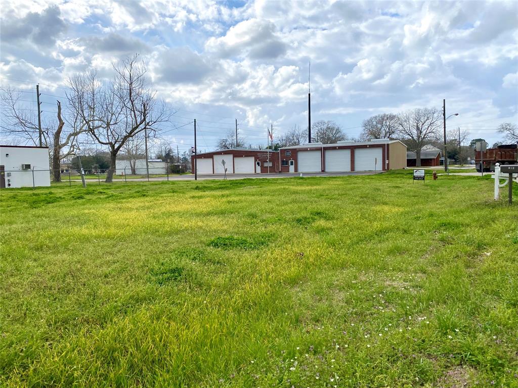 000 Guyler Street, Wallis, Texas image 3
