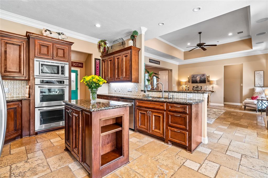 2509 Creektrail Lane Ln, Richmond, Texas image 11