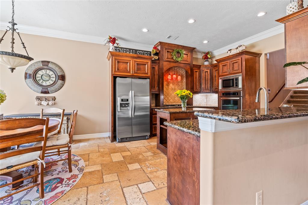 2509 Creektrail Lane Ln, Richmond, Texas image 9