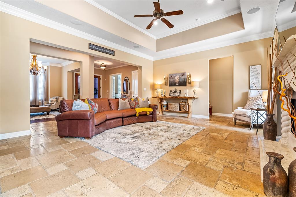 2509 Creektrail Lane Ln, Richmond, Texas image 8