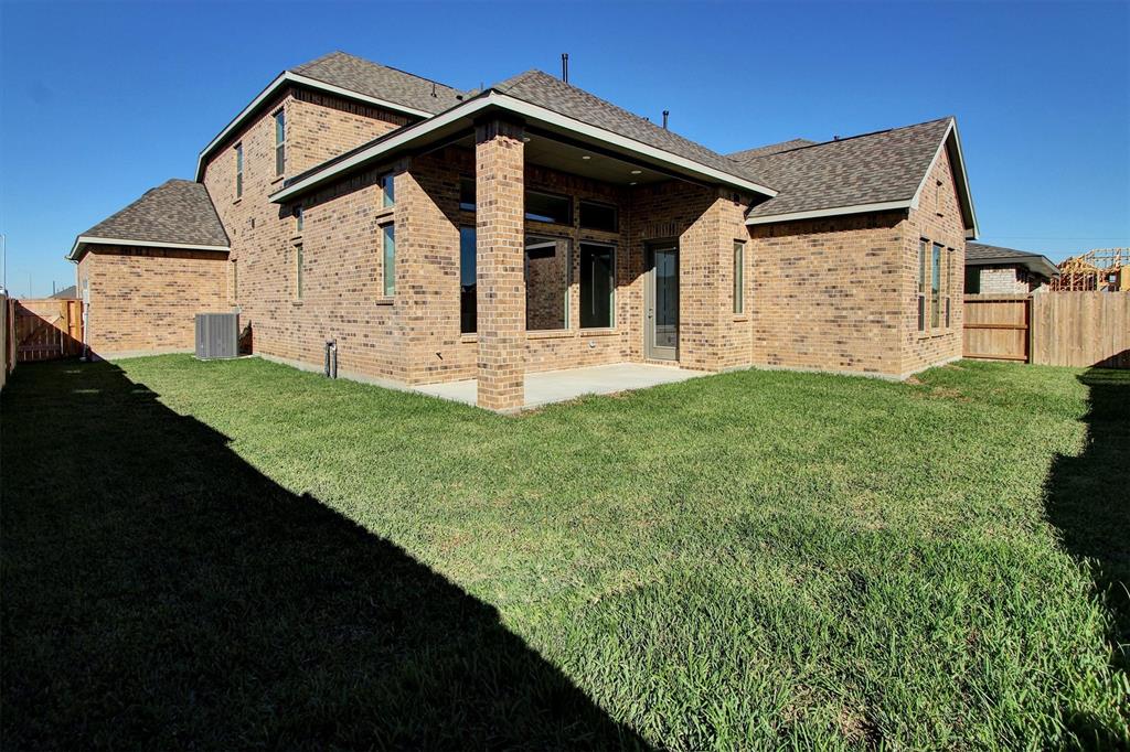 2822 Sapphire Hills Drive, Iowa Colony, Texas image 29