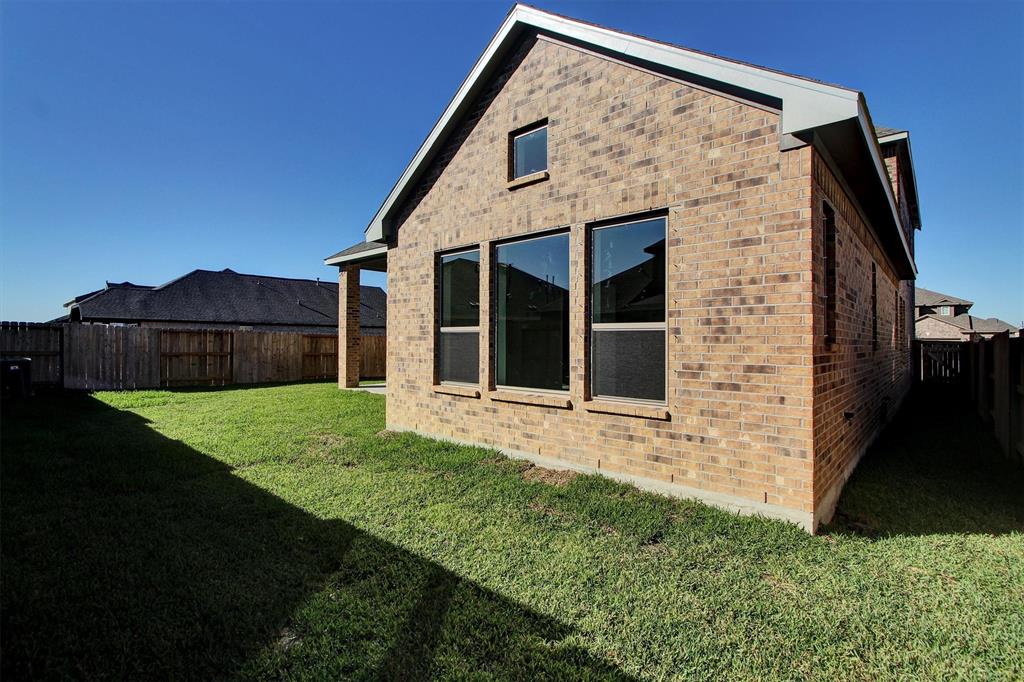 2822 Sapphire Hills Drive, Iowa Colony, Texas image 30