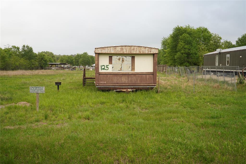 125 County Road 3552 Road, Cleveland, Texas image 2