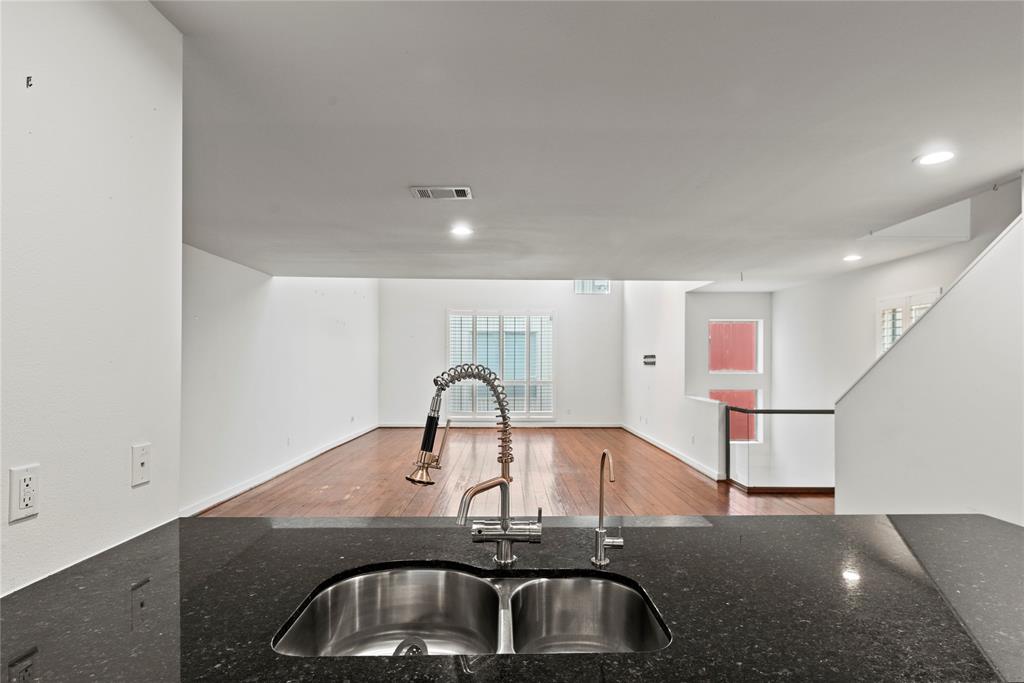 6961 Ardmore Street, Houston, Texas image 17