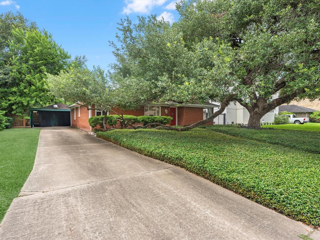 3718 Grennoch Lane