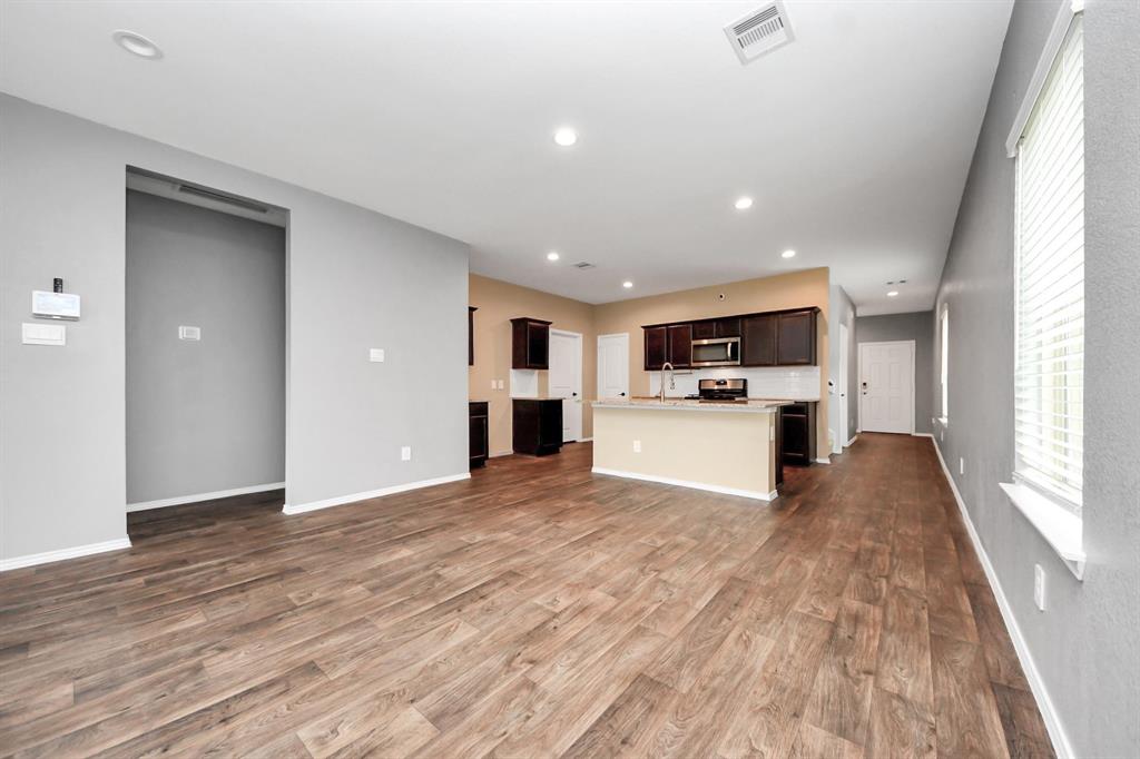 22619 Goose Pasture Lane, Spring, Texas image 9