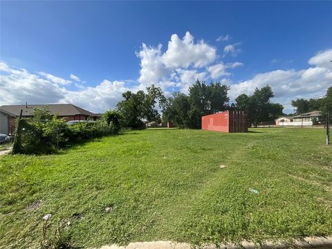 3311 Stonewall Street Houston TX 77020