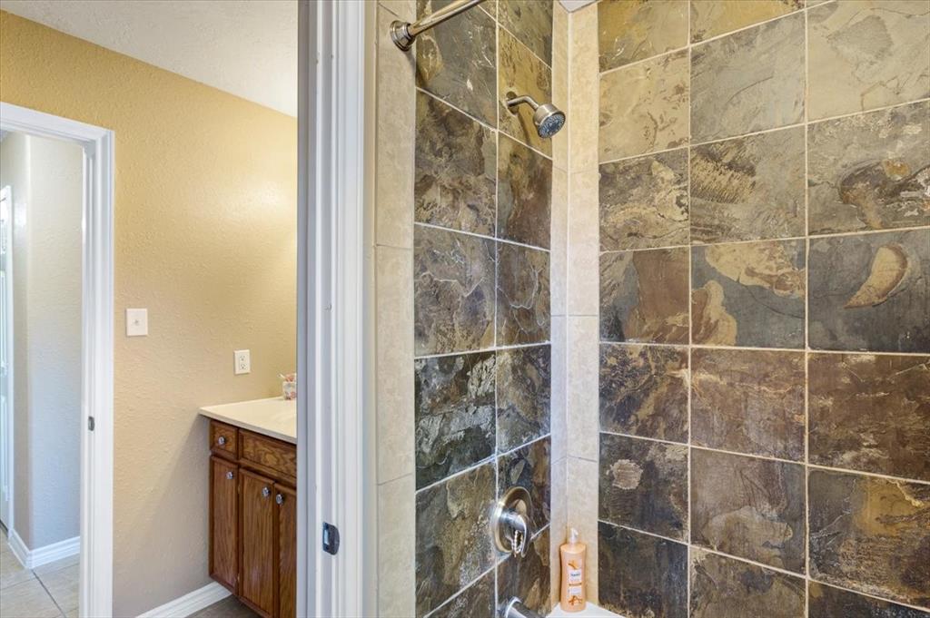 1426 Brookwood Court, Seabrook, Texas image 31