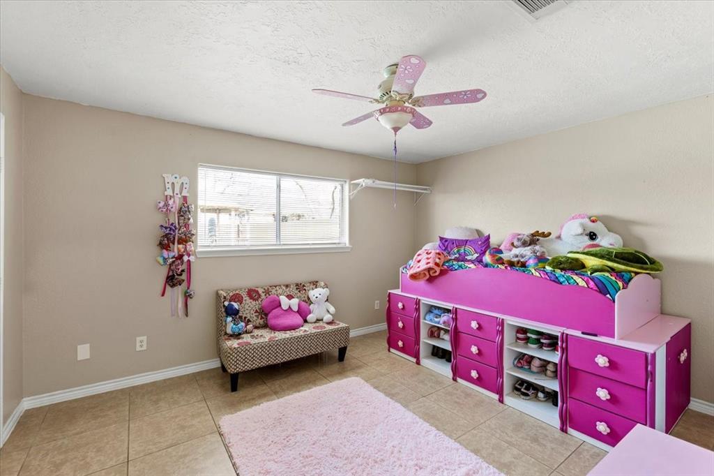 1426 Brookwood Court, Seabrook, Texas image 26