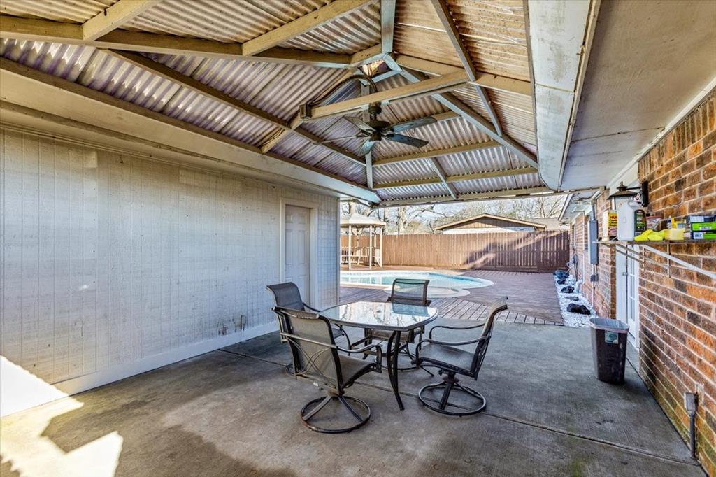 1426 Brookwood Court, Seabrook, Texas image 36