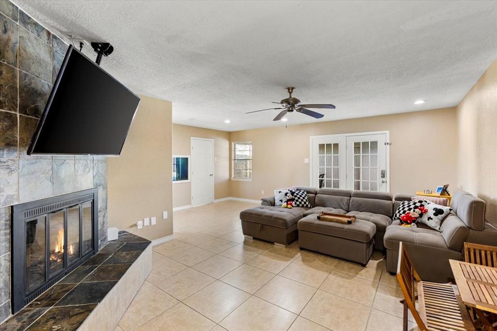 1426 Brookwood Court, Seabrook, Texas image 16