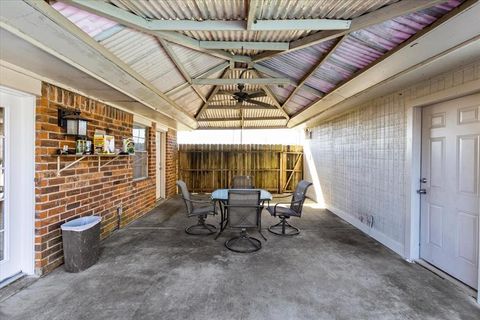 A home in Seabrook