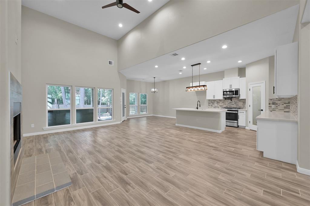 4783 W Fork Boulevard, Conroe, Texas image 8