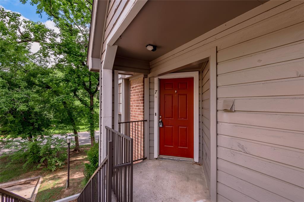 2401 Sycamore Avenue #D7, Huntsville, Texas image 3