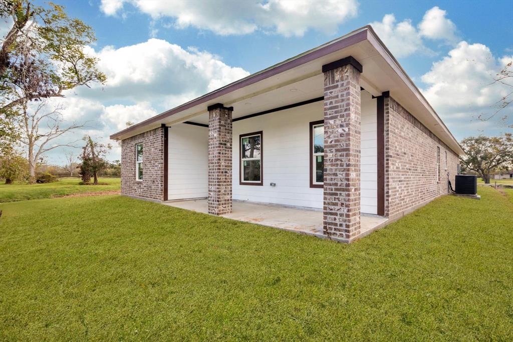 409 E Travis, Brazoria, Texas image 31