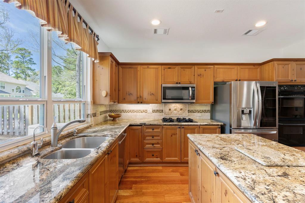 14 S Piney Plains Circle, The Woodlands, Texas image 13