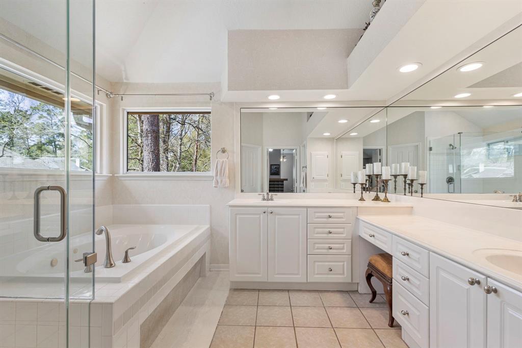 14 S Piney Plains Circle, The Woodlands, Texas image 22