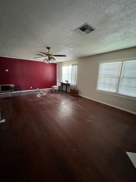 Photo 3 of 11 of 219 E Dumble Street house