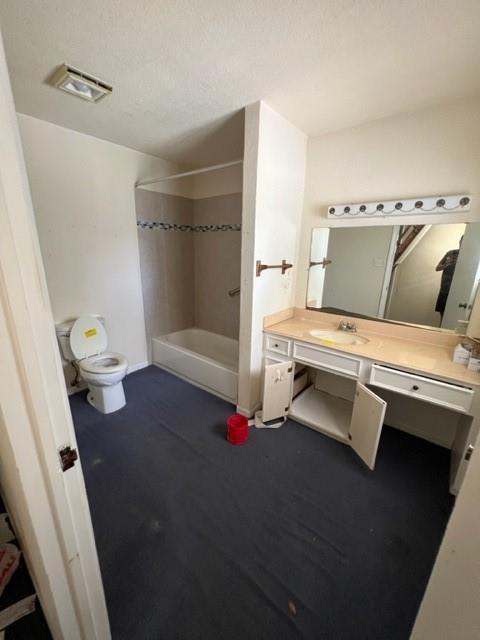 Photo 9 of 11 of 219 E Dumble Street house
