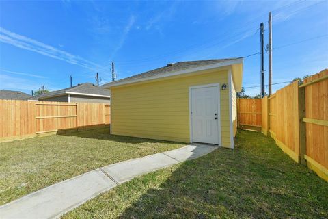 A home in Pearland