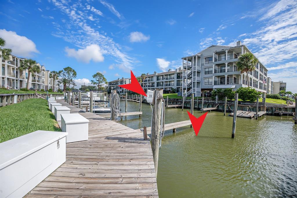 307 Yacht Club Lane #307, Seabrook, Texas image 2