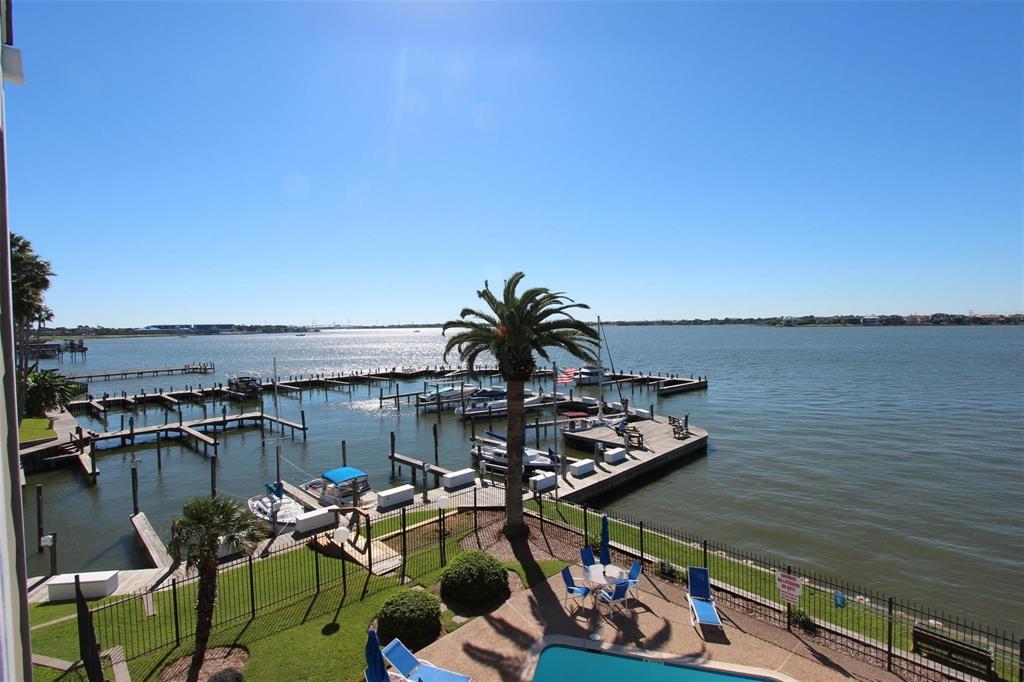 307 Yacht Club Lane #307, Seabrook, Texas image 3