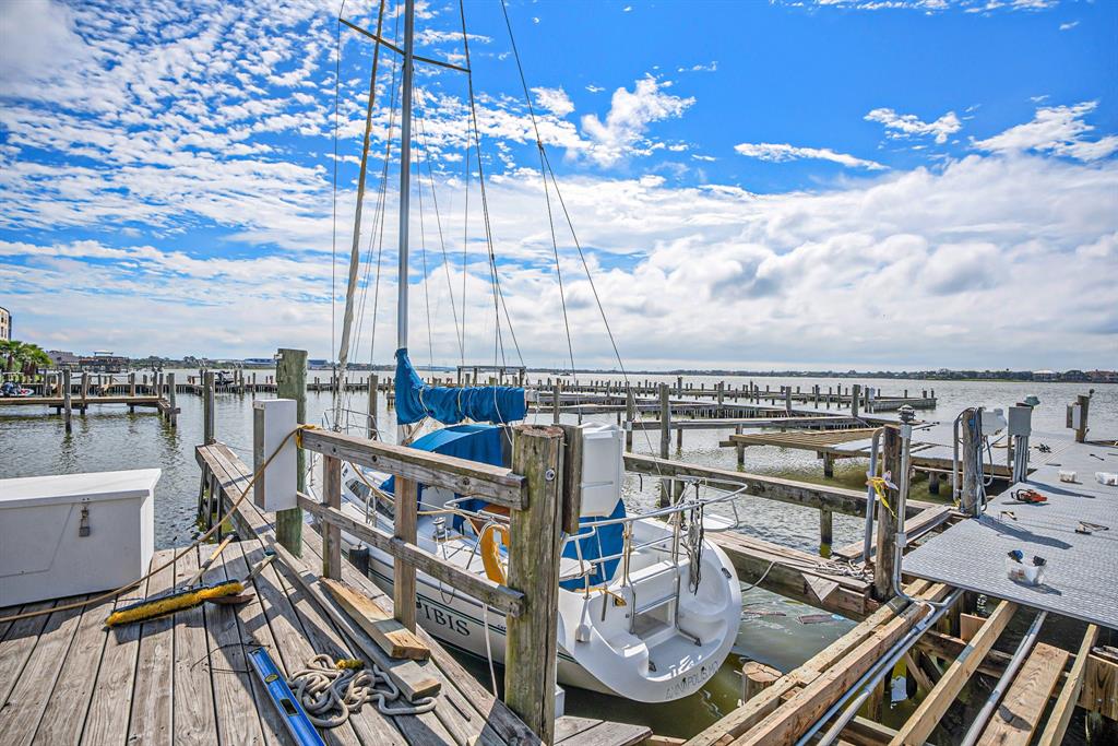 307 Yacht Club Lane #307, Seabrook, Texas image 25