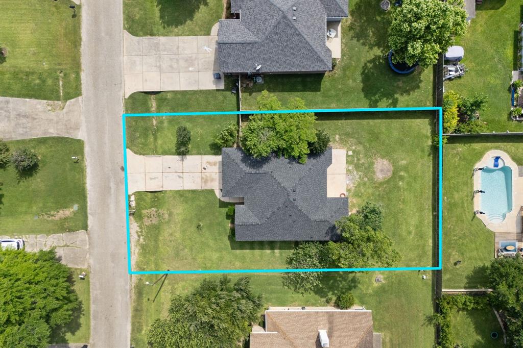 13446 Lake Breeze Lane, Willis, Texas image 24