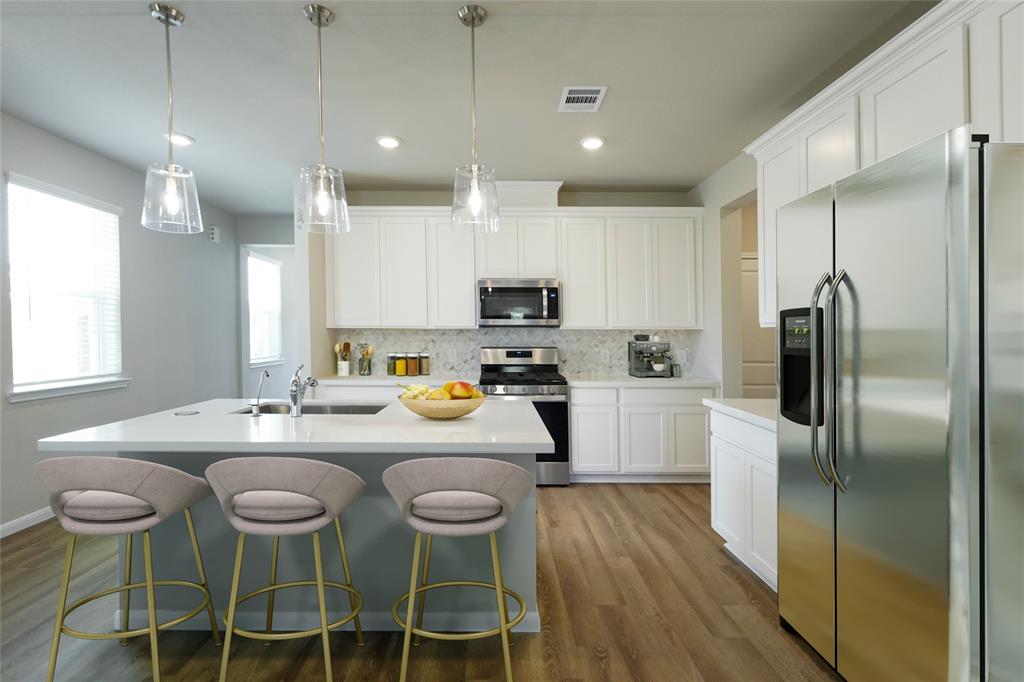 19556 Stripe Hill Bend